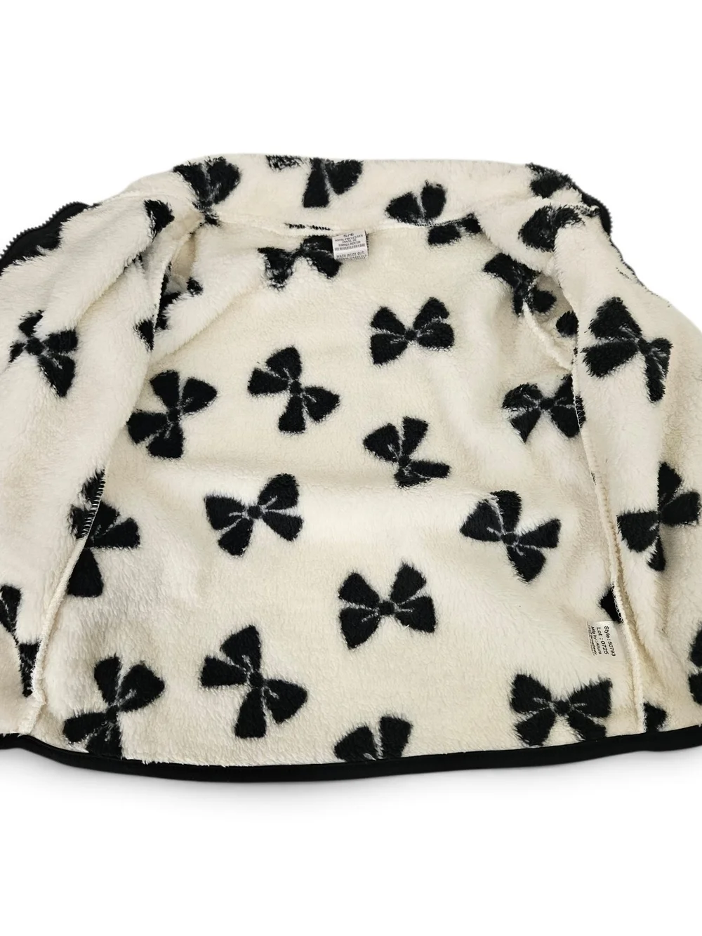 Girls Size 5 Cream Black Plush Fleece 2 Piece Set Bow Print NWOT Coquette